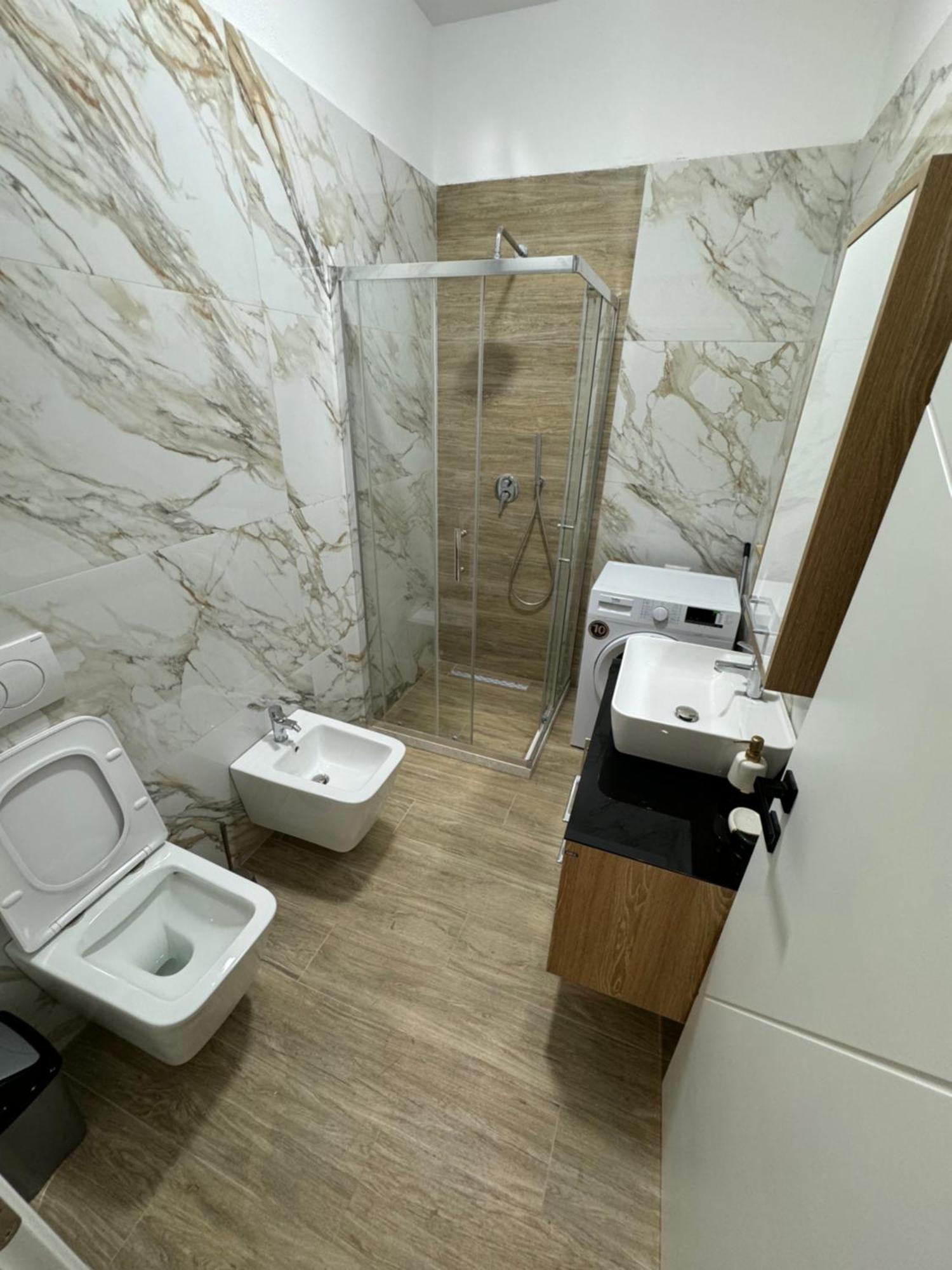 Isla'S Luxurious Seaside Apartments Durres Exterior photo